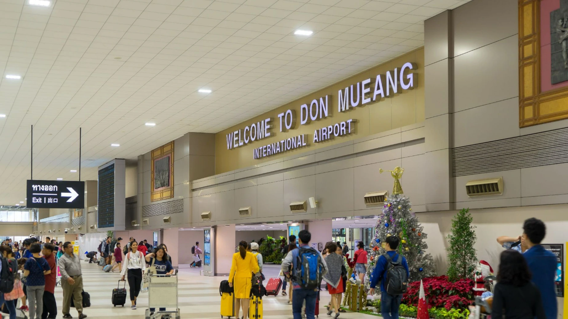 Don Mueang International Airport Bangkok DMK domestic budget hub Thailand