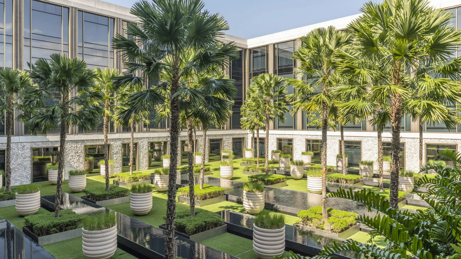 Four Seasons Bangkok at Chao Phraya River luxury hotel Bangkok