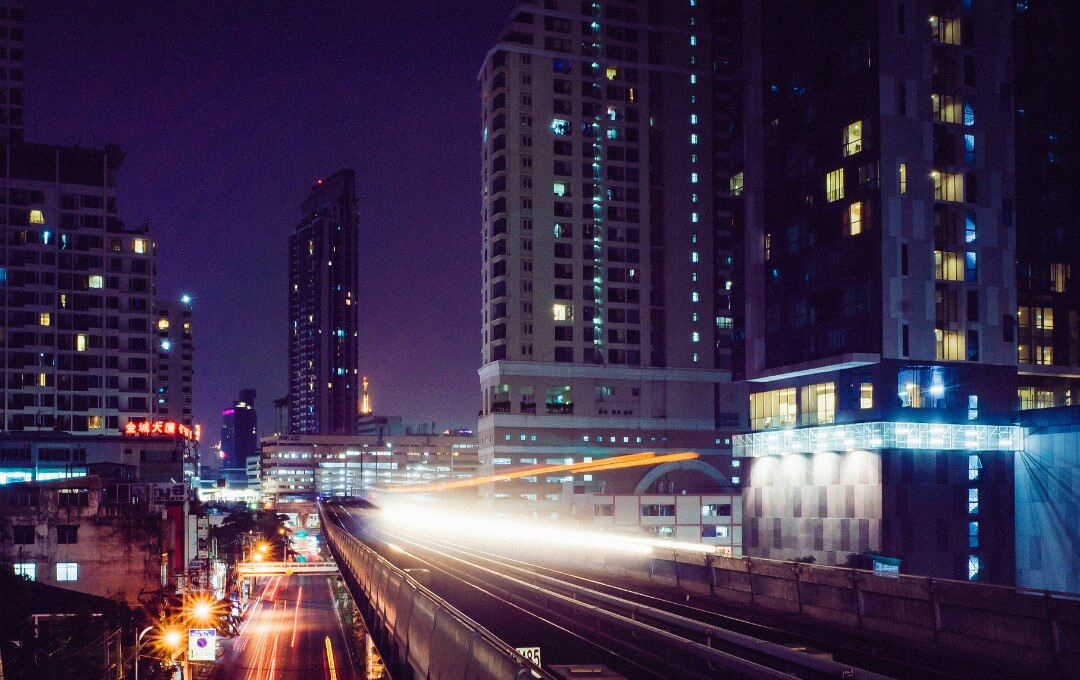 BTS Skytrain Bangkok Sukhumvit nightlife access