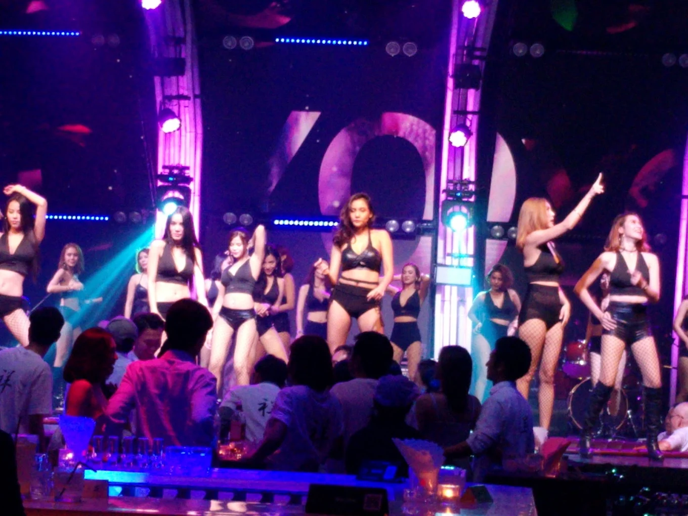 Czech Club Bangkok, Soi Sukhumvit 63(Ekamai) Bangkok Czech Club Bangkok, Soi Sukhumvit 63(Ekamai) Bangkok