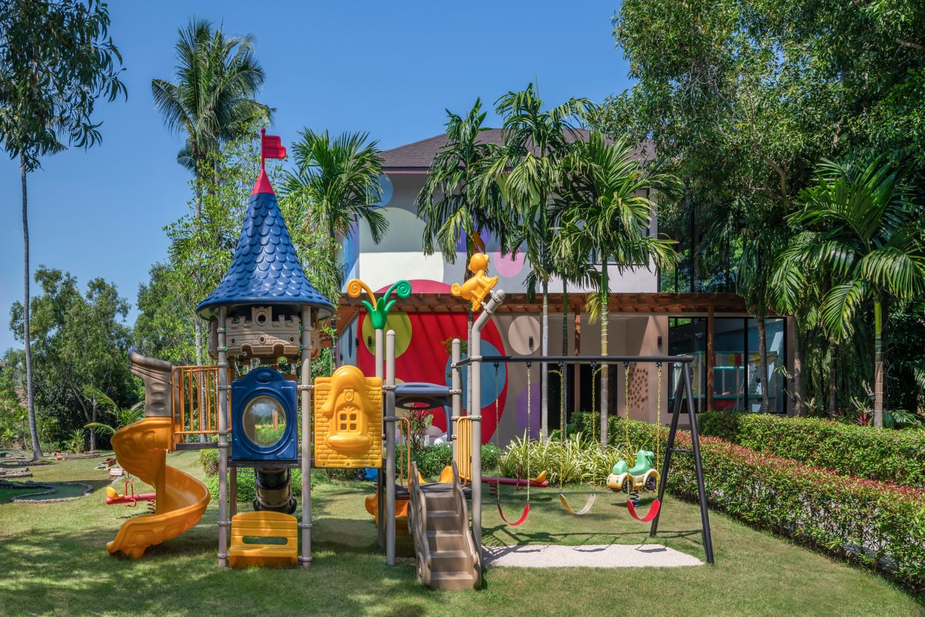Kids Club  Exterior
