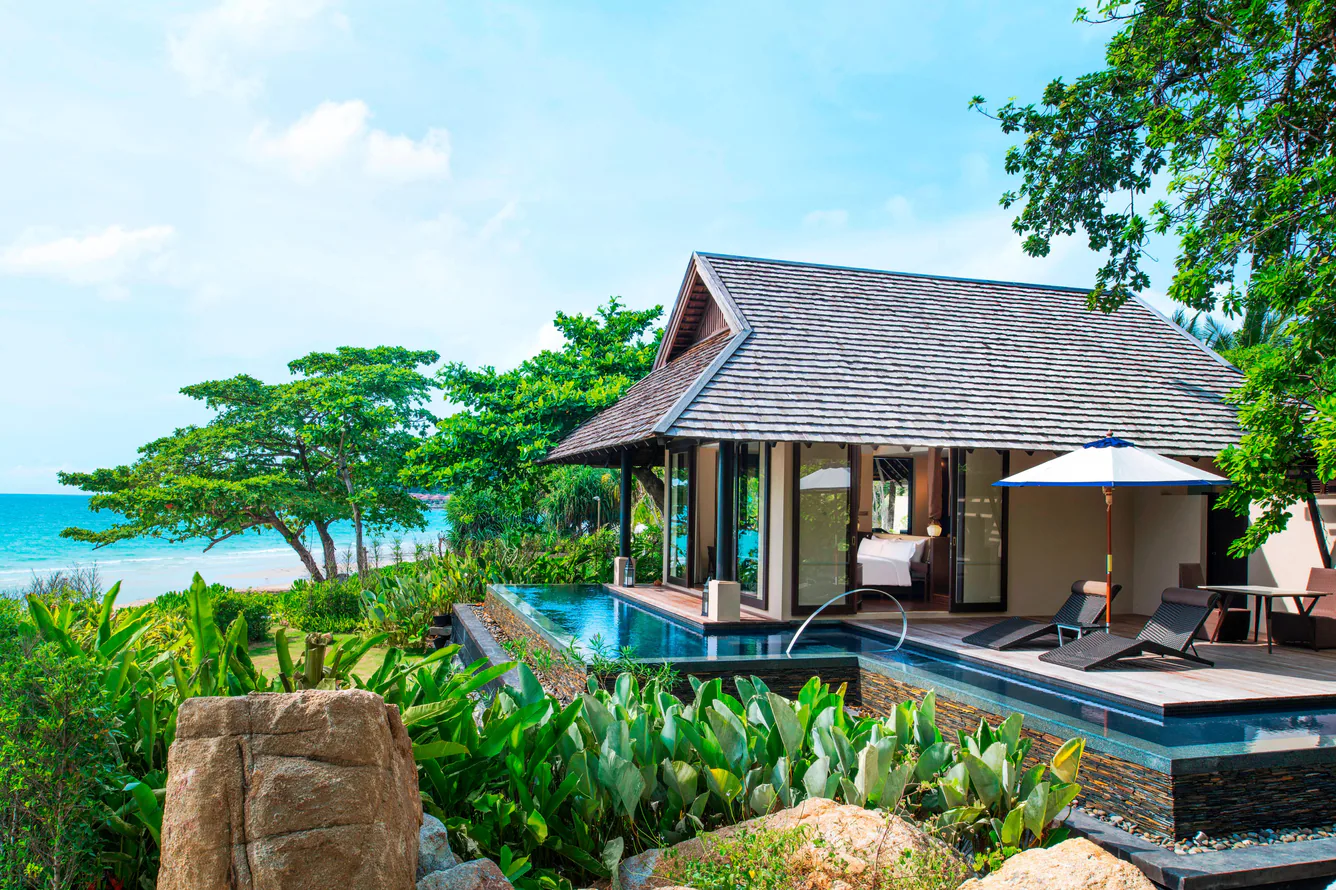 Vana Belle Tropical Villa, Beachfront View
